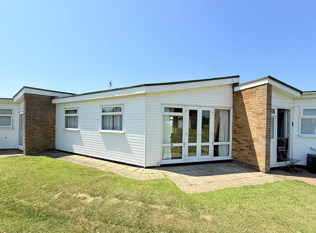 Property photo 1 of 10 Front
