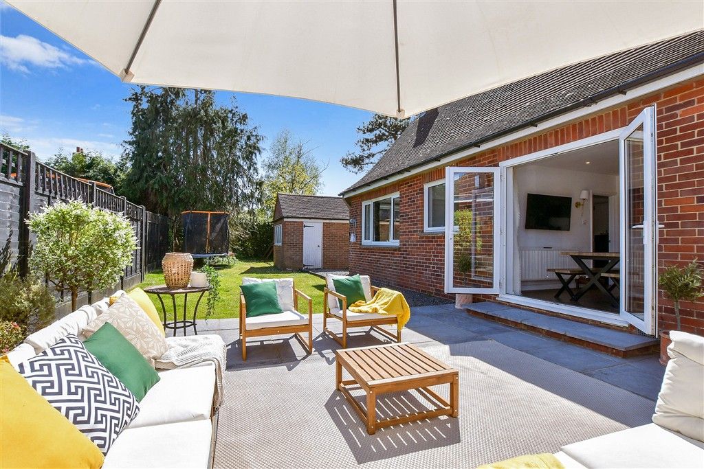 Property photo 1 of 21 External Lifestyle Photograph