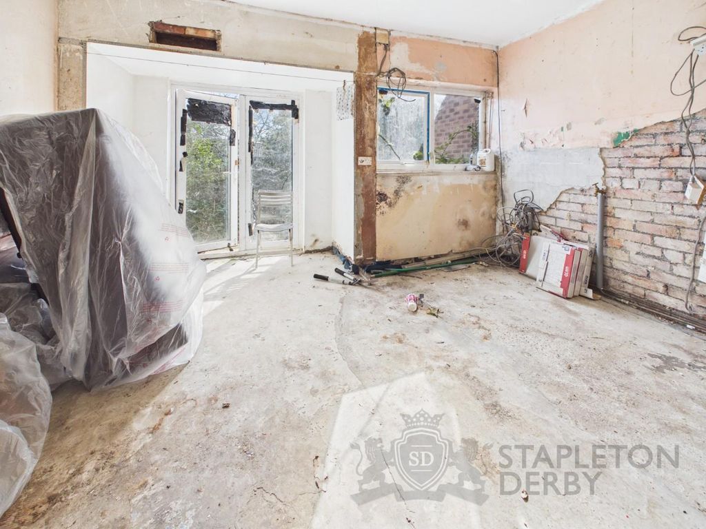 Property photo 3 of 11 Cam04720G0-Pr0202-Still010.Jpg