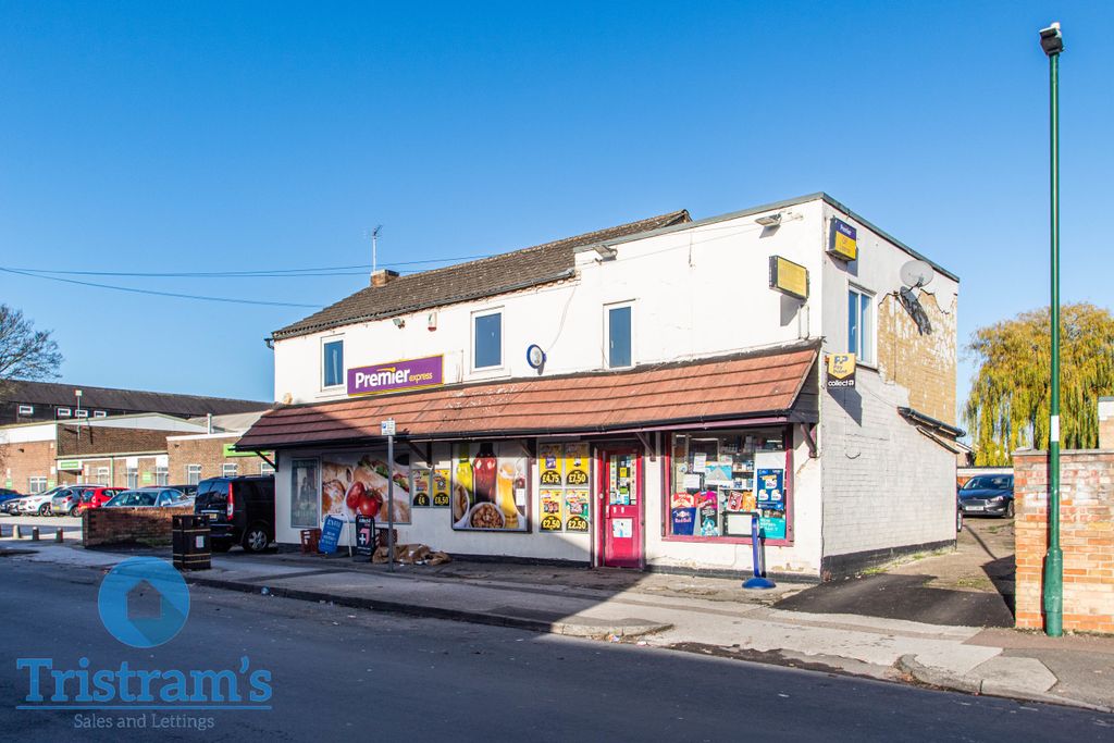 Property photo 1 of 9