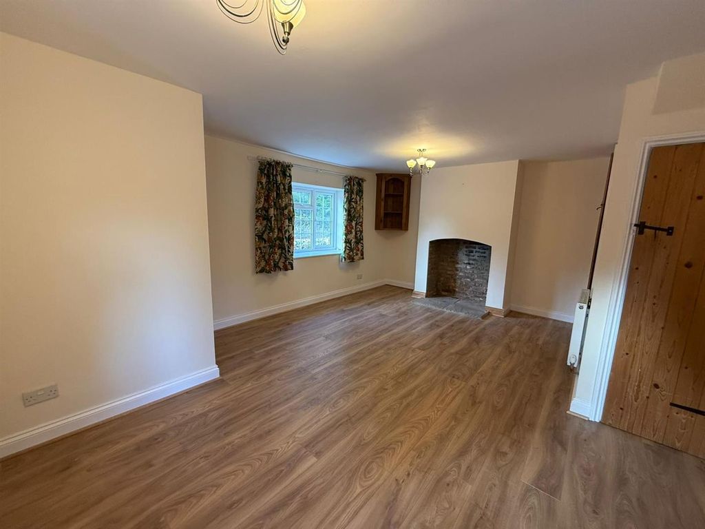 Property photo 3 of 9 Whatsapp Image 2025-11-06 At 12.42.17 Pm.Jpeg