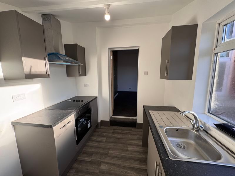 Property photo 2 of 10 Photo 8