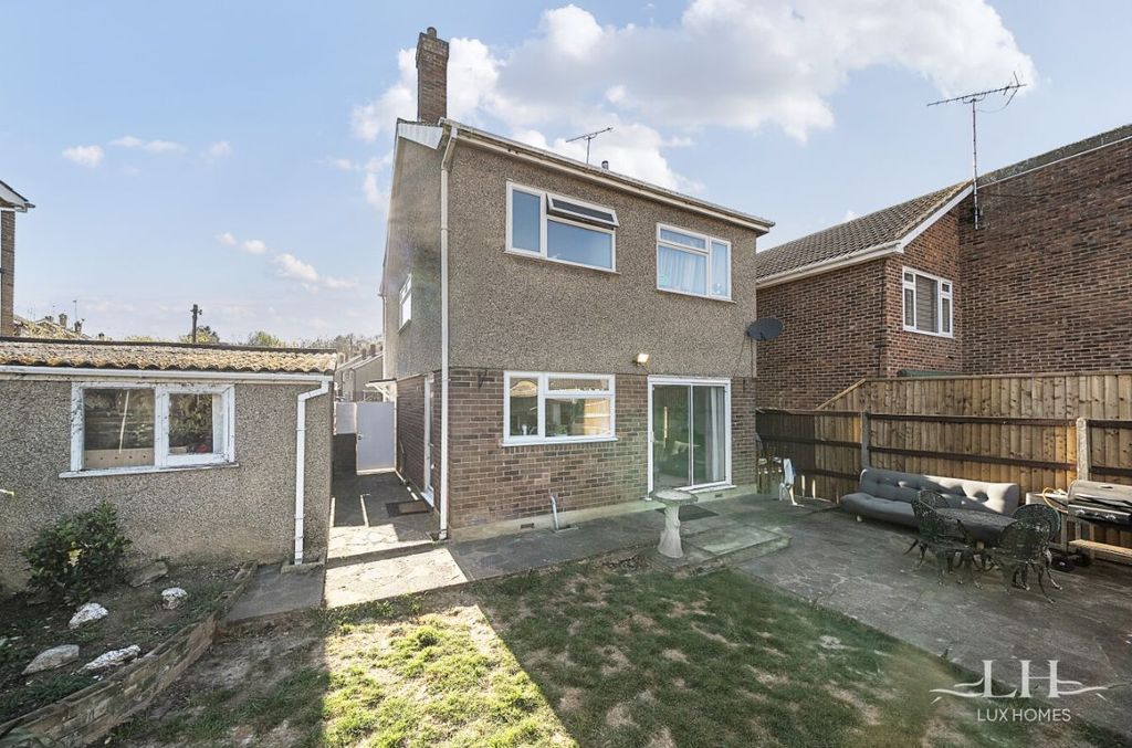 Property photo 2 of 15