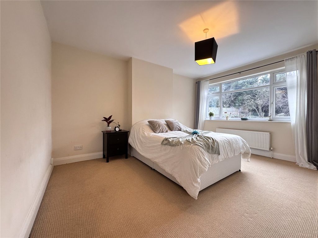 Property photo 3 of 15 Picture No. 11