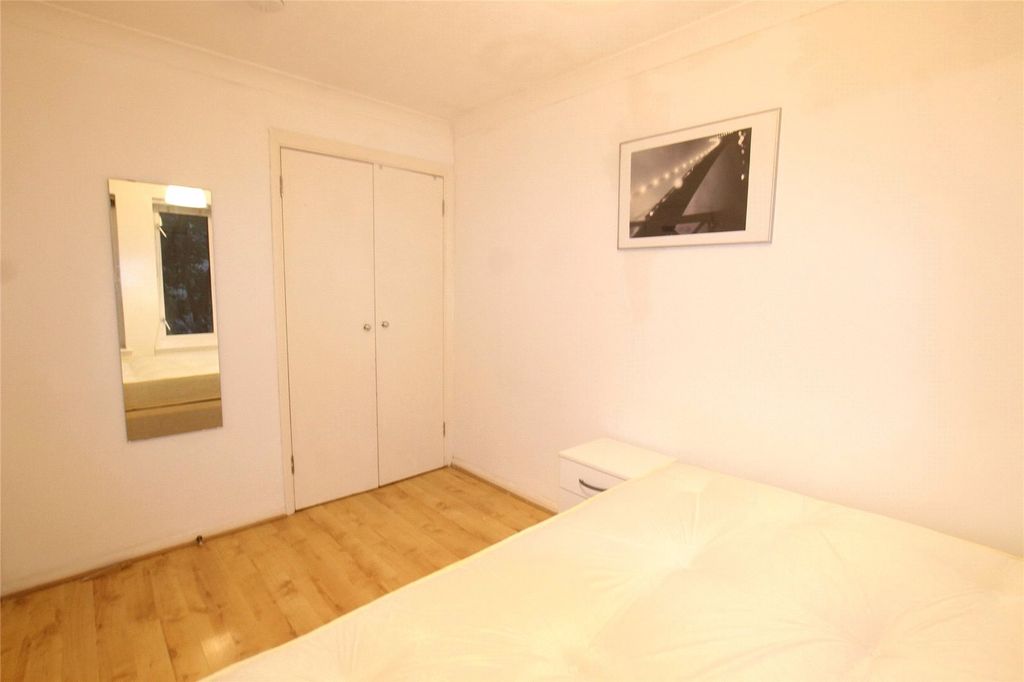 Property photo 3 of 8 Picture No. 02