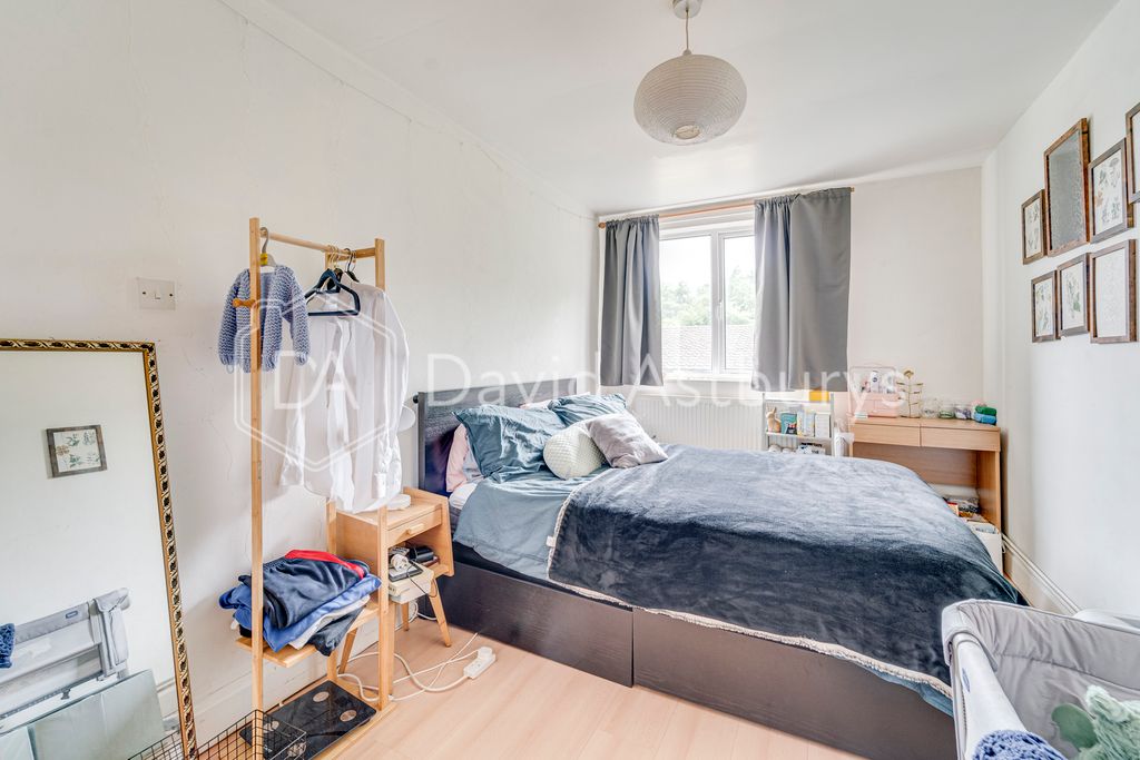 Property photo 3 of 10 Ndb02509_Enfused