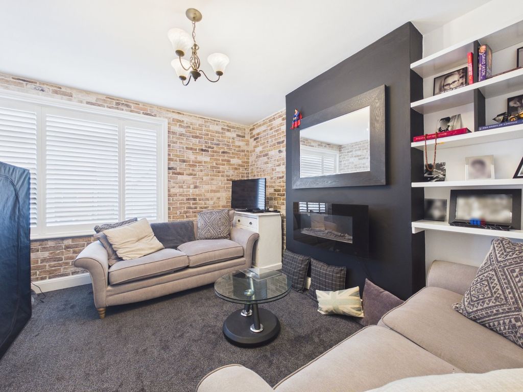 Property photo 2 of 10 Picture No. 01