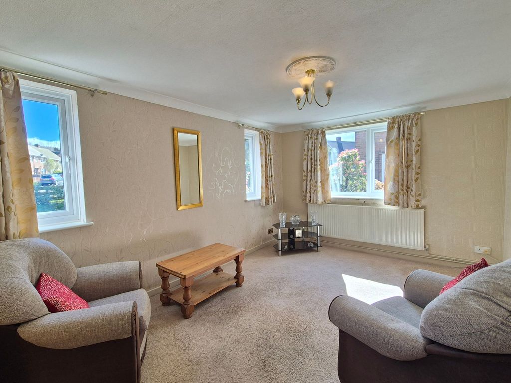 Property photo 3 of 16