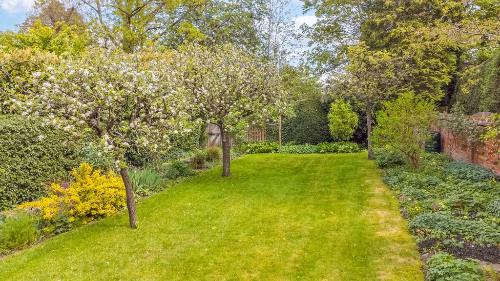 Property photo 3 of 24 5006843