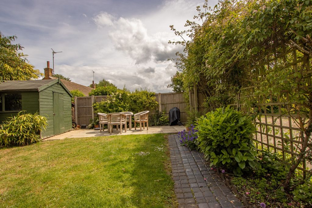 Property photo 2 of 27 4271333