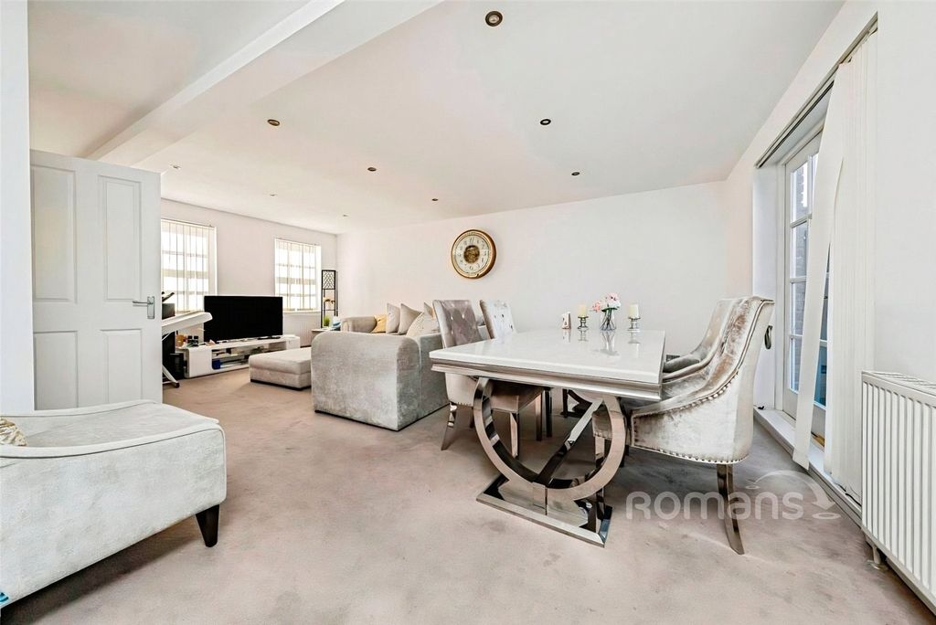 Property photo 2 of 14 Living Area