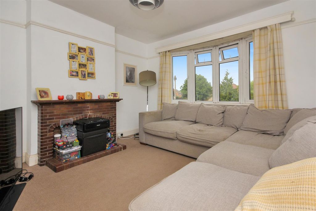 Property photo 3 of 14 Img_2818.Jpg