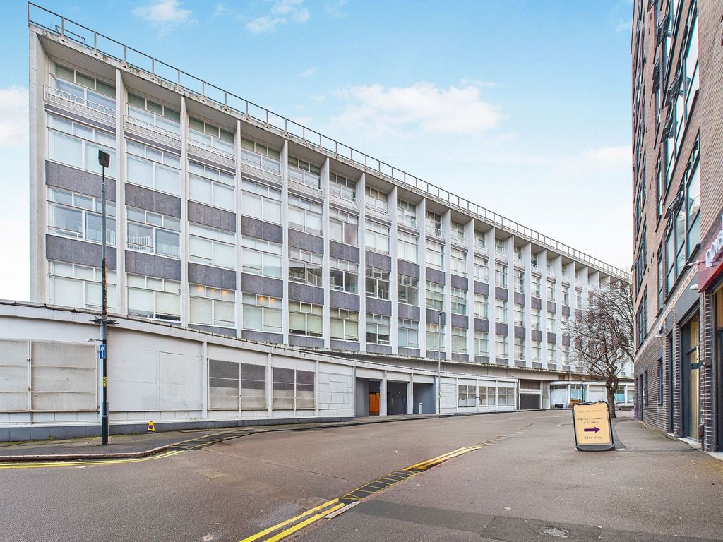 Property photo 1 of 16