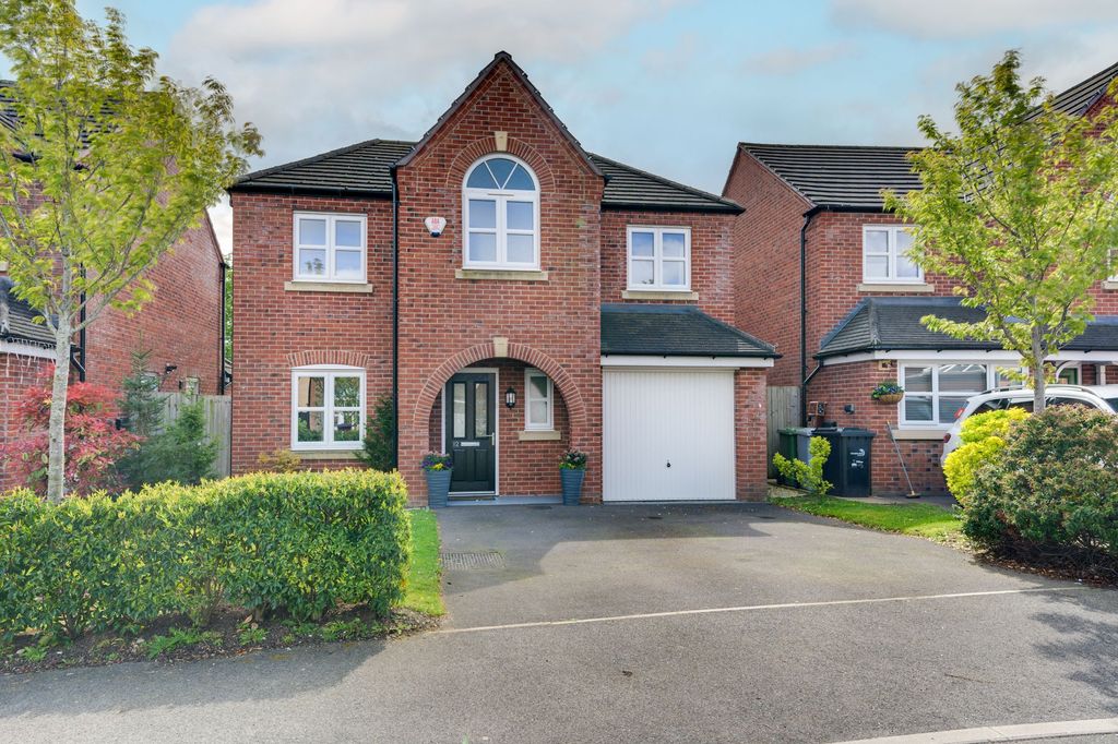 Property photo 1 of 24