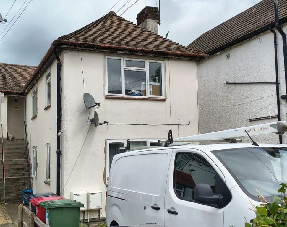 Property photo 1 of 2