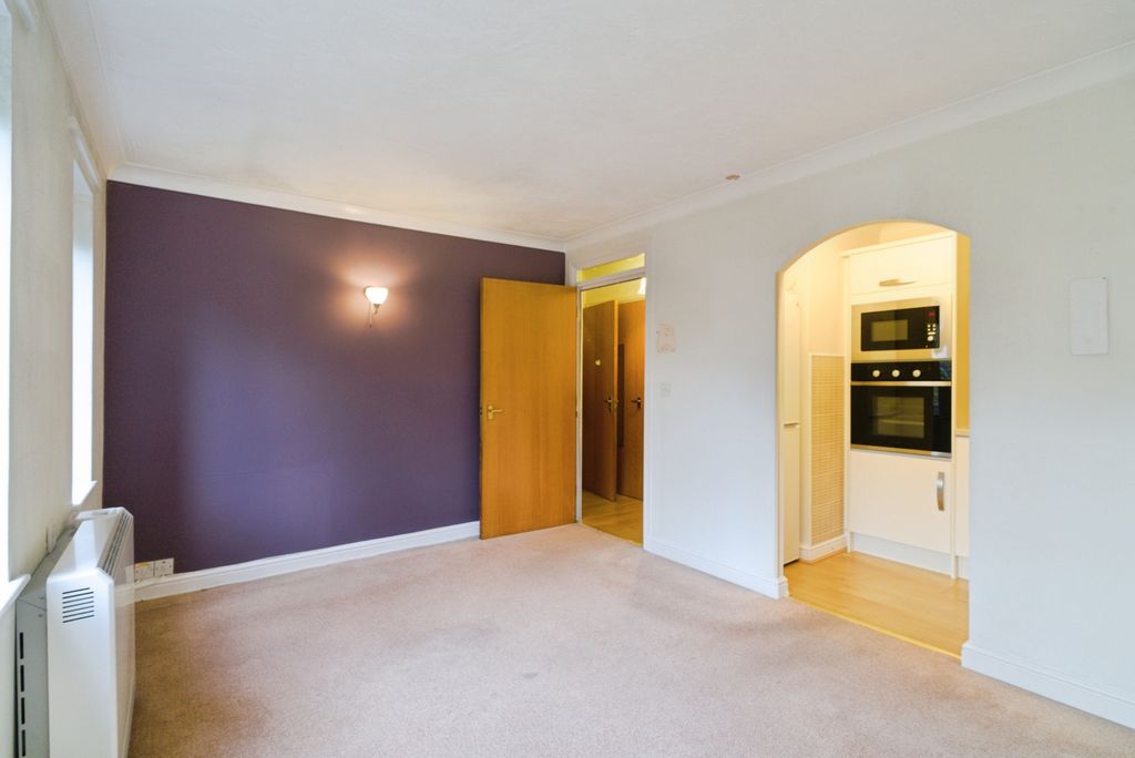 Property photo 3 of 15