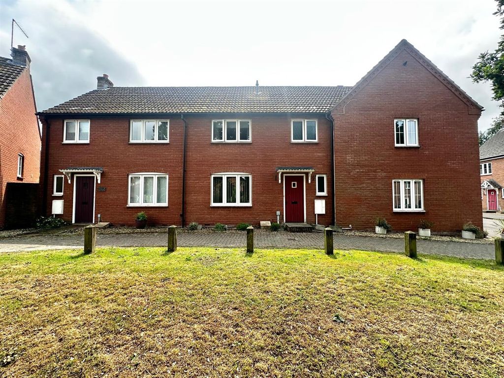 Property photo 1 of 11 Front