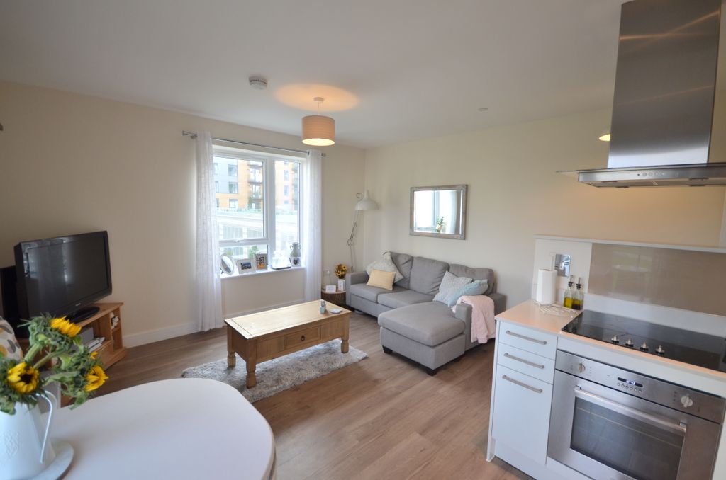 Property photo 2 of 12
