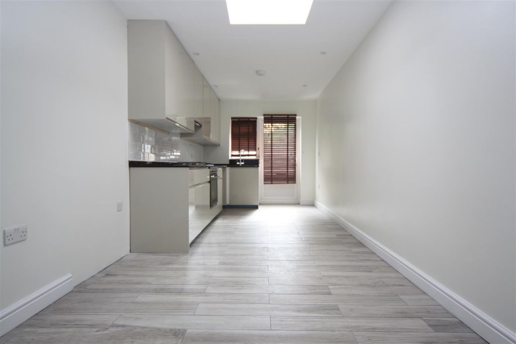 Property photo 1 of 9 Img_8306.Jpg