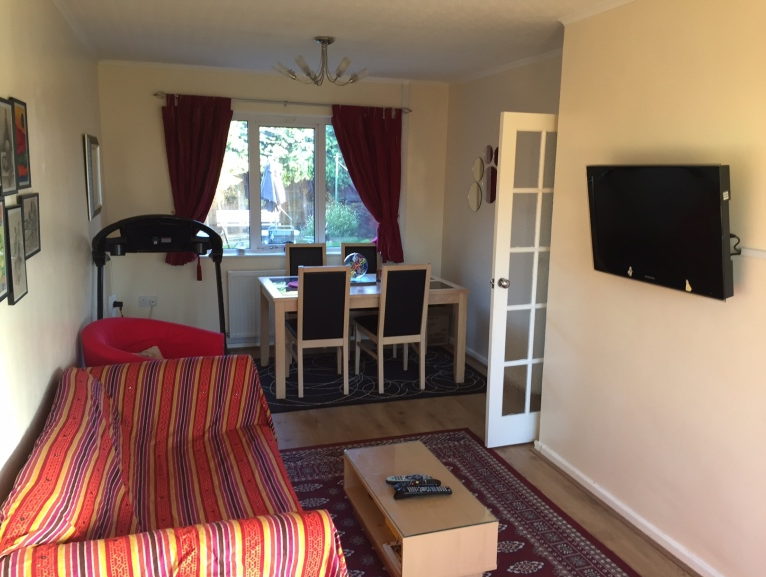 Property photo 2 of 11