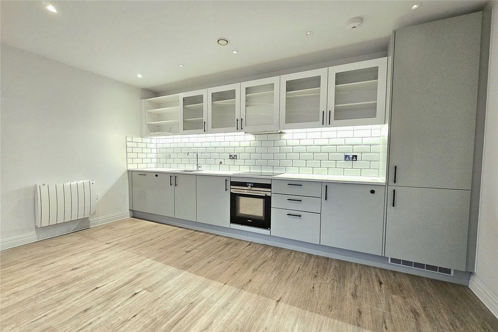 Property photo 3 of 13 Picture No. 46