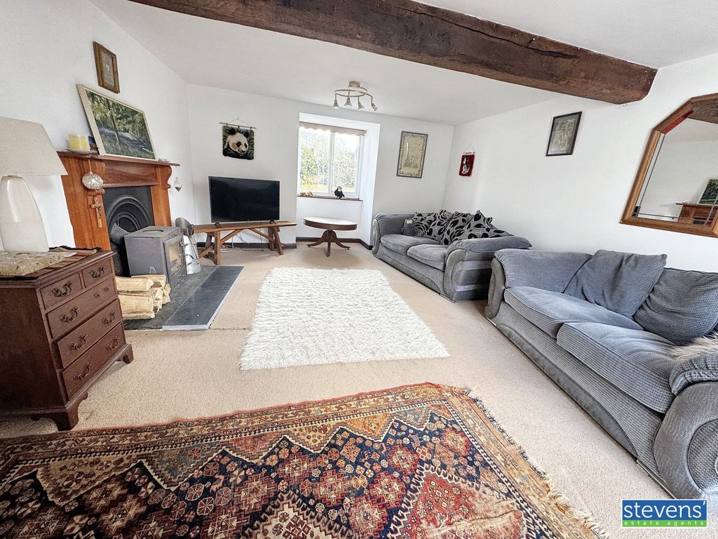 Property photo 2 of 19 Image00013 (7)