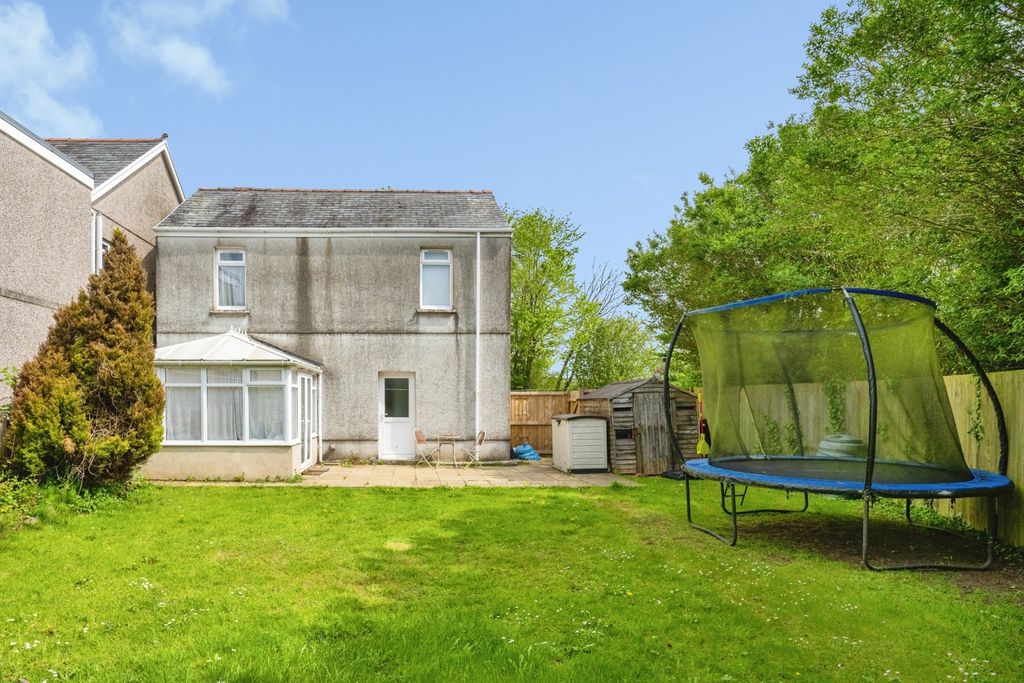 Property photo 3 of 21 Pbox-Img.Jpg