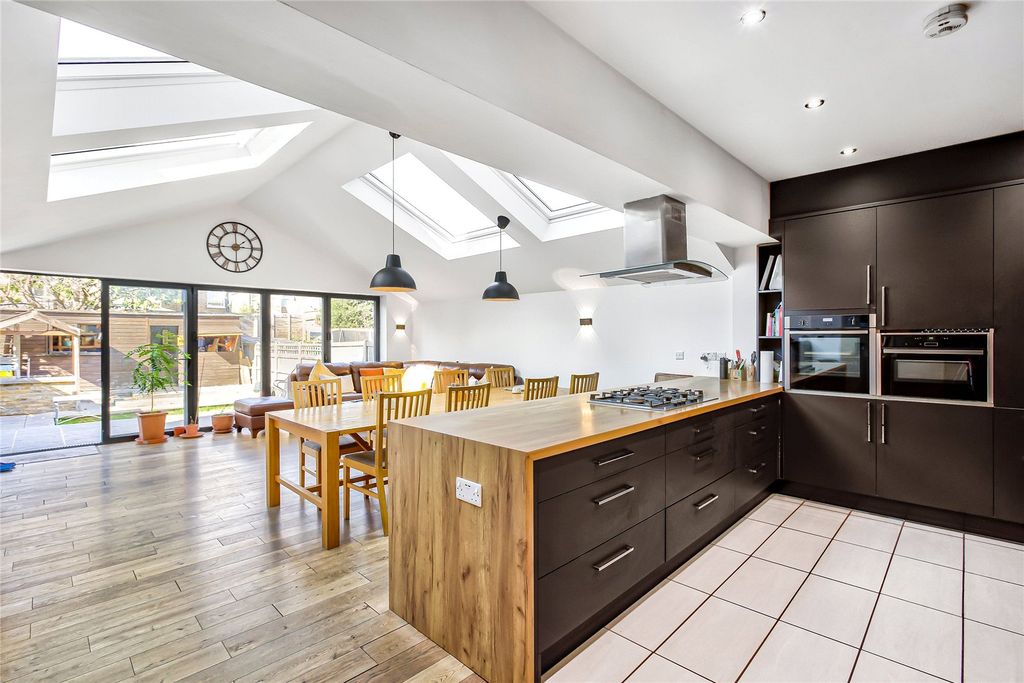 Property photo 1 of 19 Picture No. 71