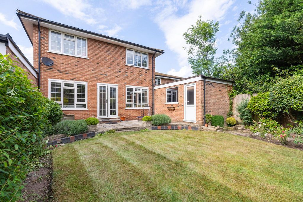Property photo 1 of 17