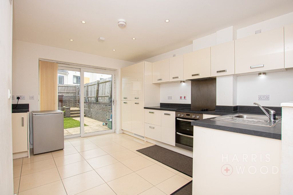 Property photo 2 of 13 4356373