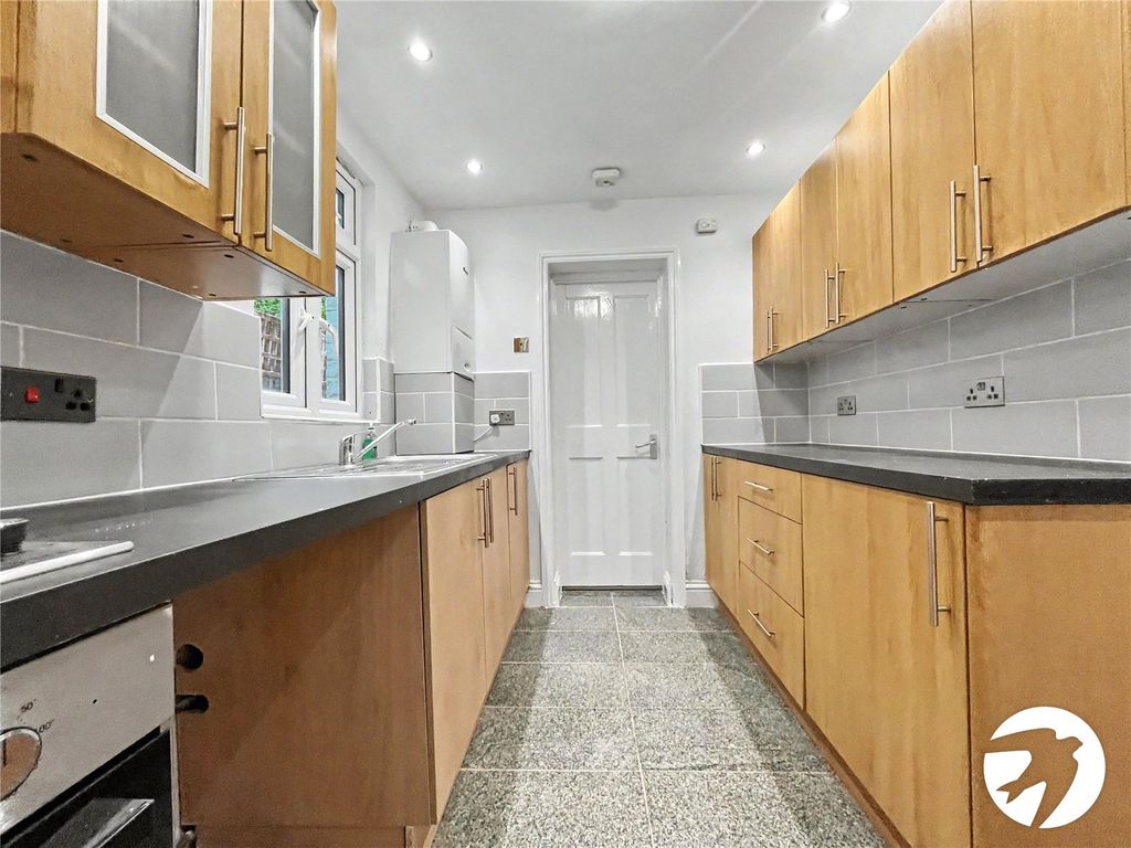 Property photo 2 of 17 Picture No. 09