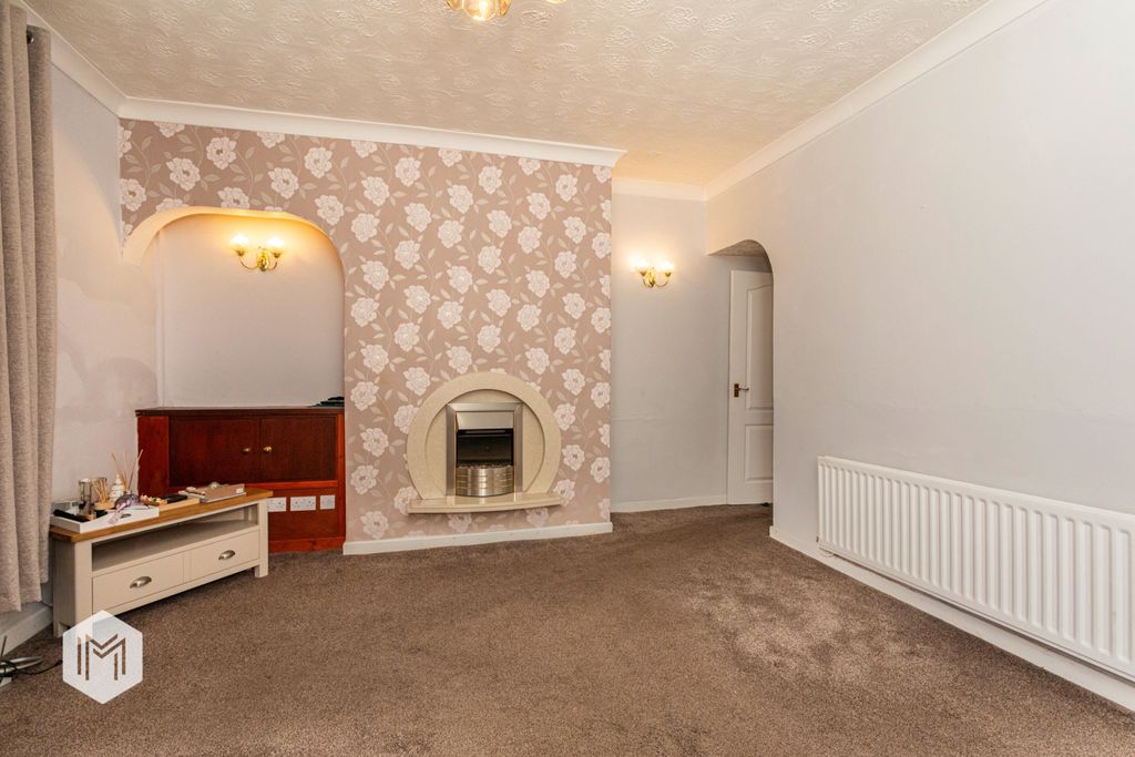 Property photo 3 of 16 Picture No. 01
