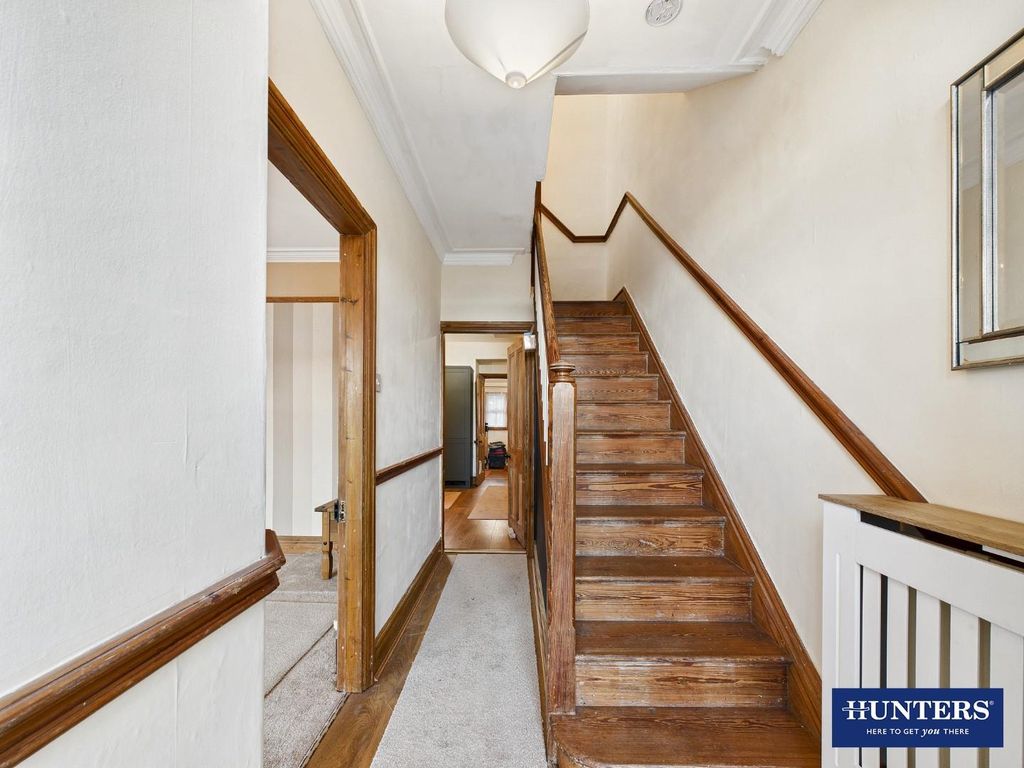 Property photo 2 of 26 Entrance Hallway