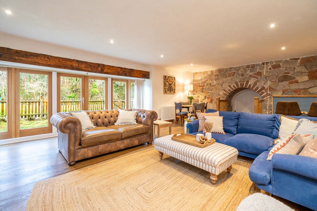 Property photo 3 of 20 Property Image 3