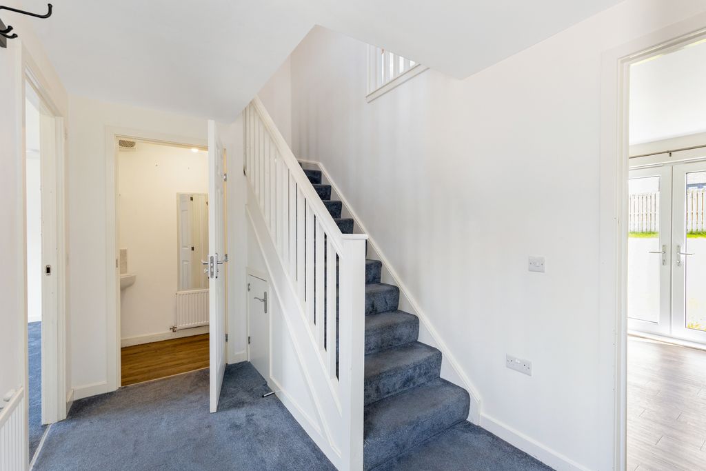 Property photo 3 of 20 Property Image 3