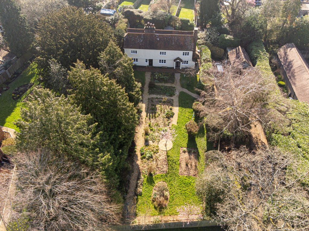 Property photo 2 of 29