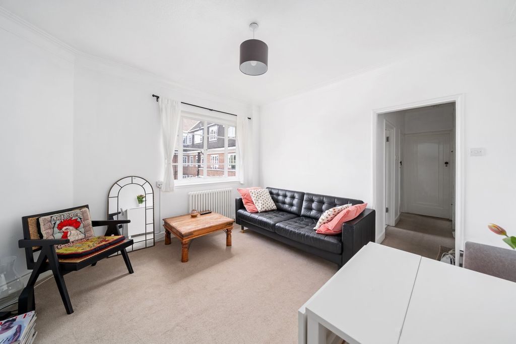 Property photo 1 of 5