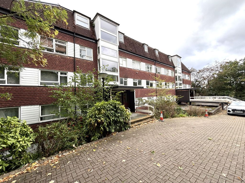Property photo 1 of 6