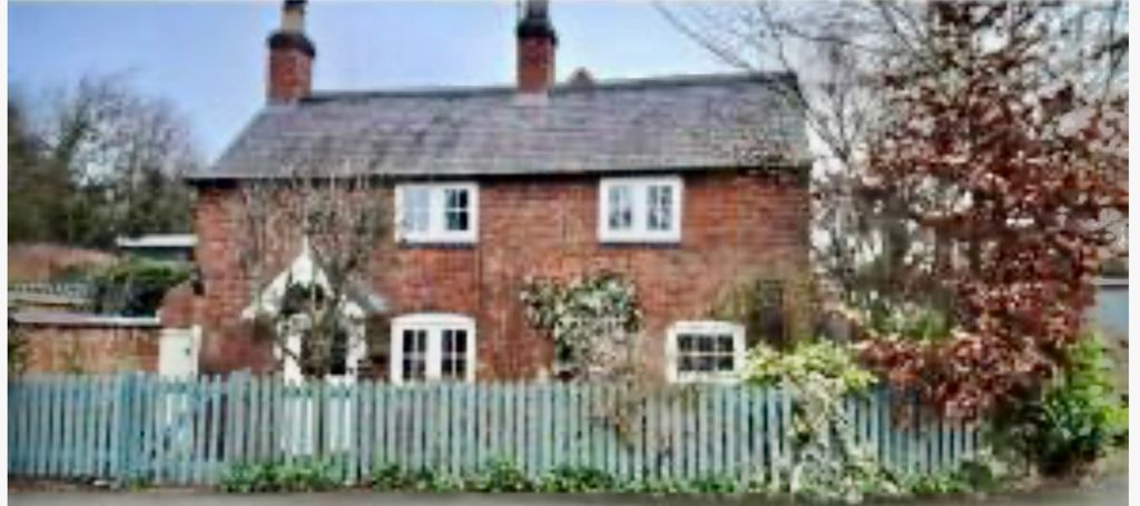 Property photo 1 of 2