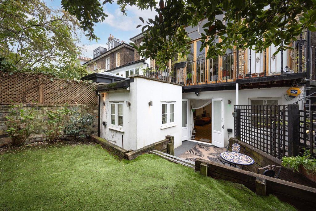 Property photo 3 of 15 Picture No. 03