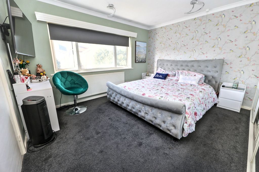 Additional image 17 of 6 bed detached house for saleSt. Pauls Road, Clacton-On-Sea CO15
