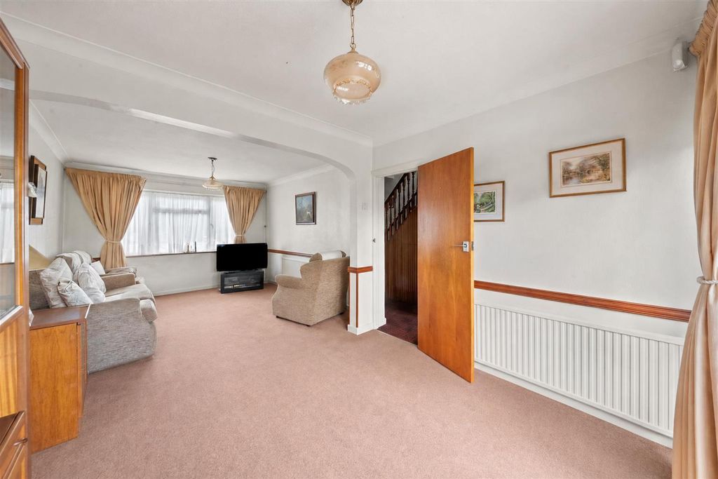Property photo 2 of 13 9Bd64751-53ce-40E1-827E-21d3Ddb05A50.Png