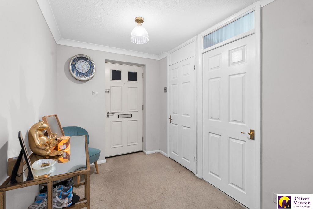 Property photo 3 of 21