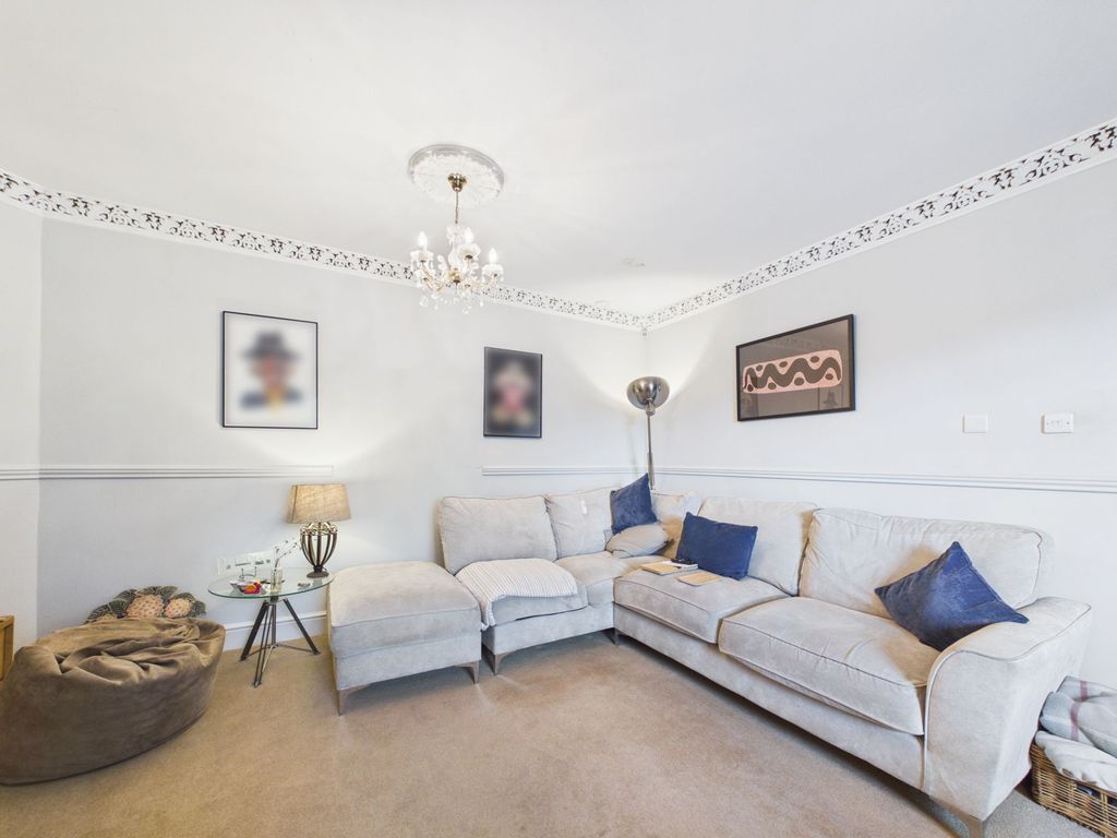 Property photo 2 of 73