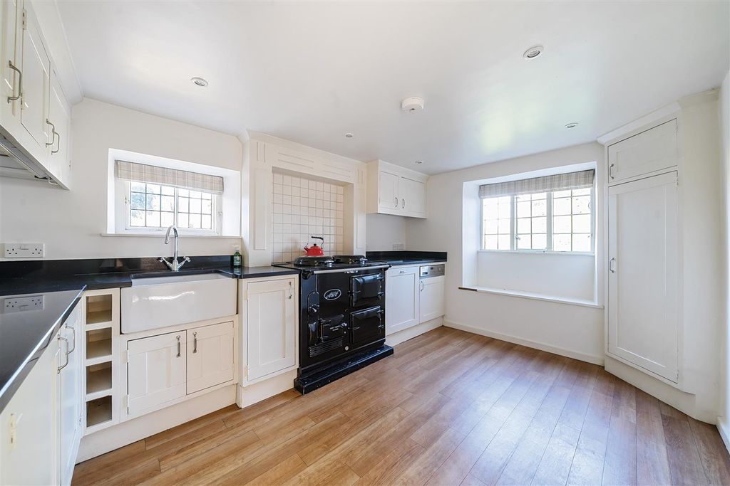 Property photo 2 of 12 Kitchen