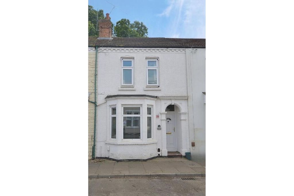 Property photo 1 of 21 Front View