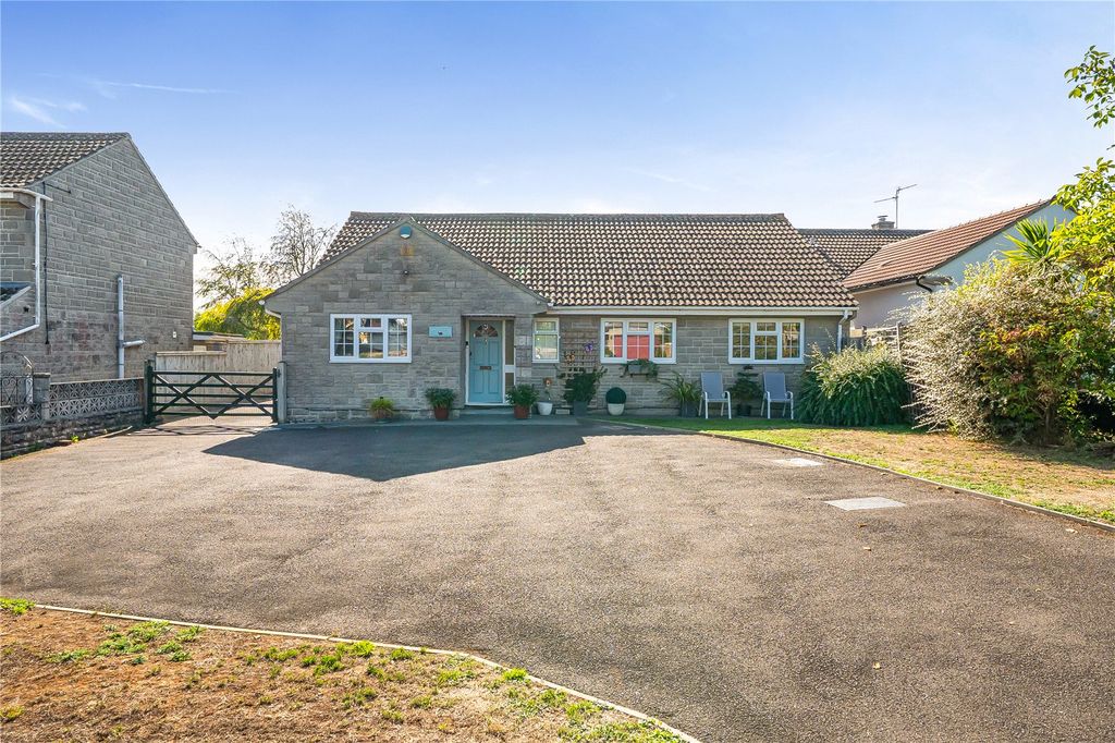 Property photo 1 of 21 Picture No. 12
