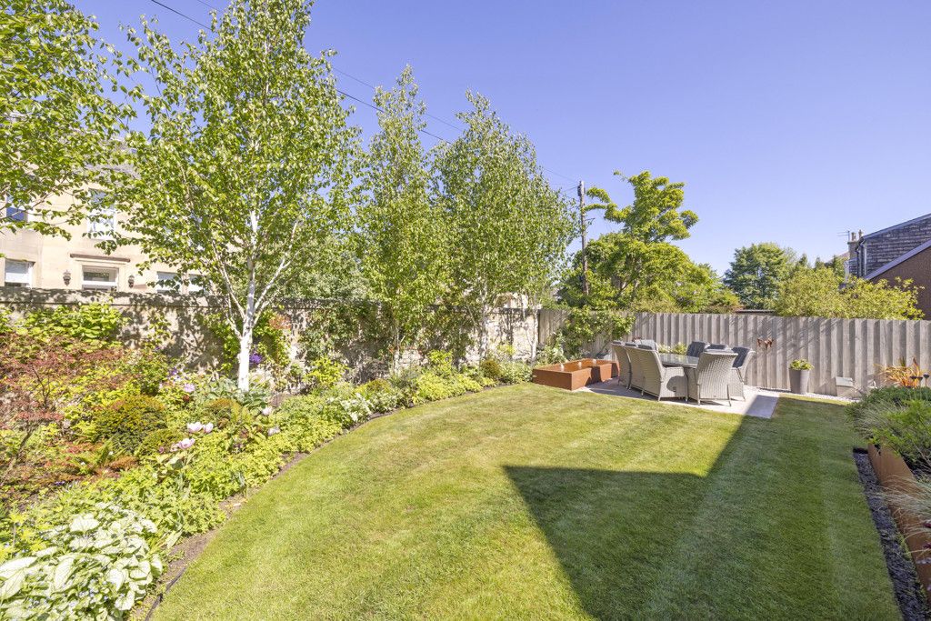 Property photo 2 of 50