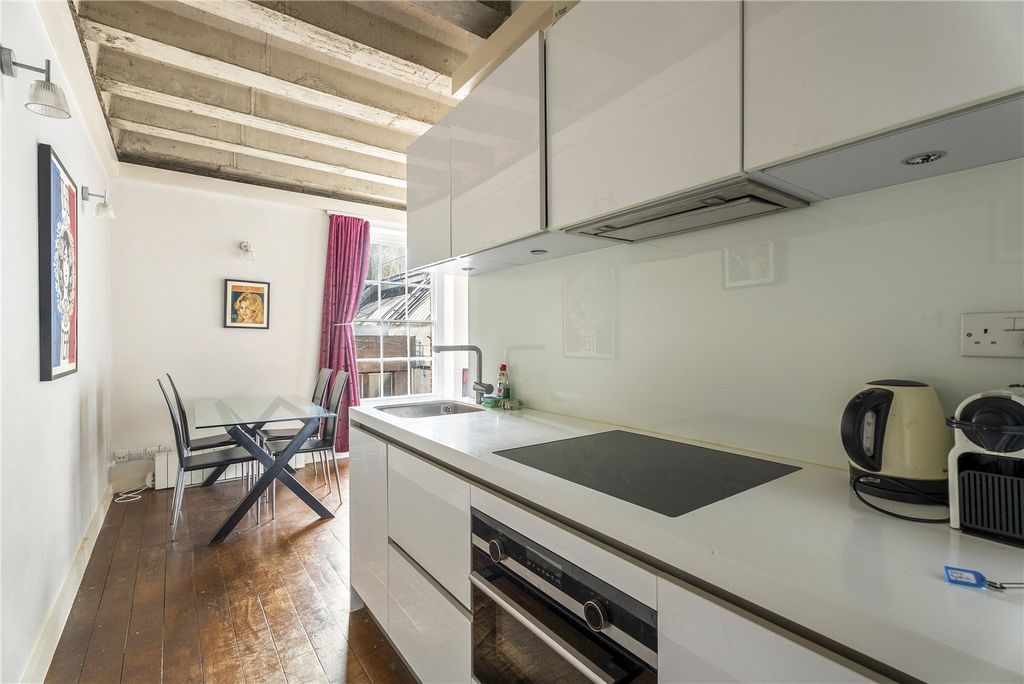 Property photo 2 of 14 Picture No. 06