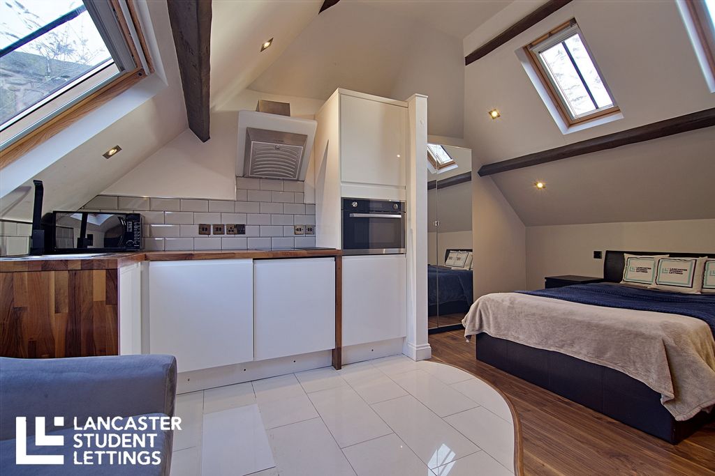 Property photo 3 of 10 Property Photo